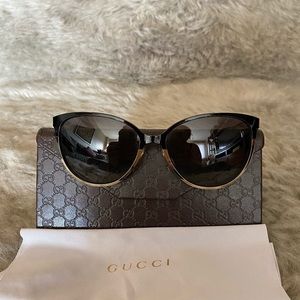 Authentic Gucci Black & Gold Cat Eye Sunglasses
